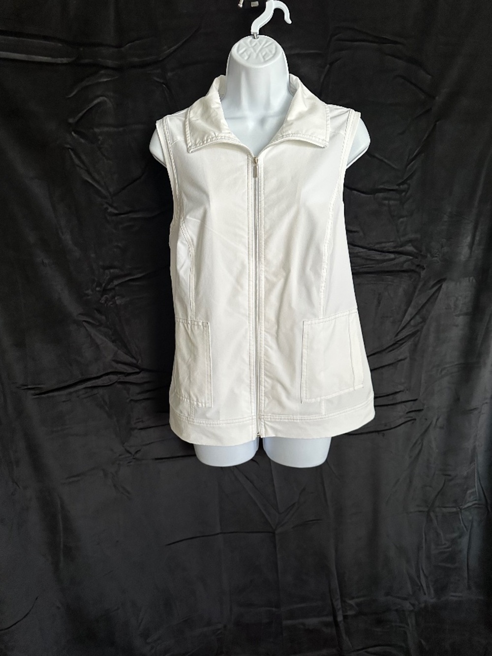 Weekends by Chicos, white sleeveless collared top, size 1(M)